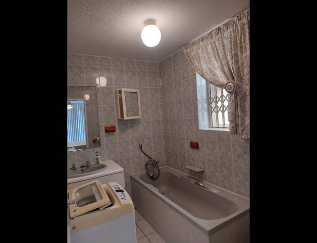 3 BEDROOM APARTMENT FOR SALE IN MANABA BEACH